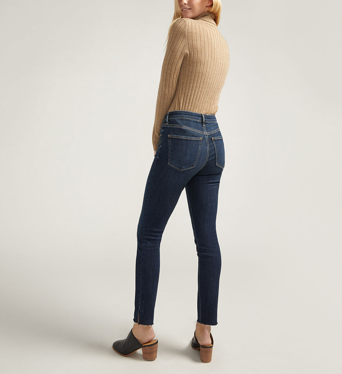 Ami Skinny Jeans In Plus Size - Smokey Mountain Blue | NYDJ
