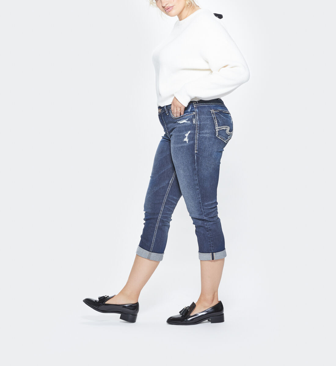 Buy Suki Plus Size Capri Dark Wash for USD 84.00 Silver Jeans US New