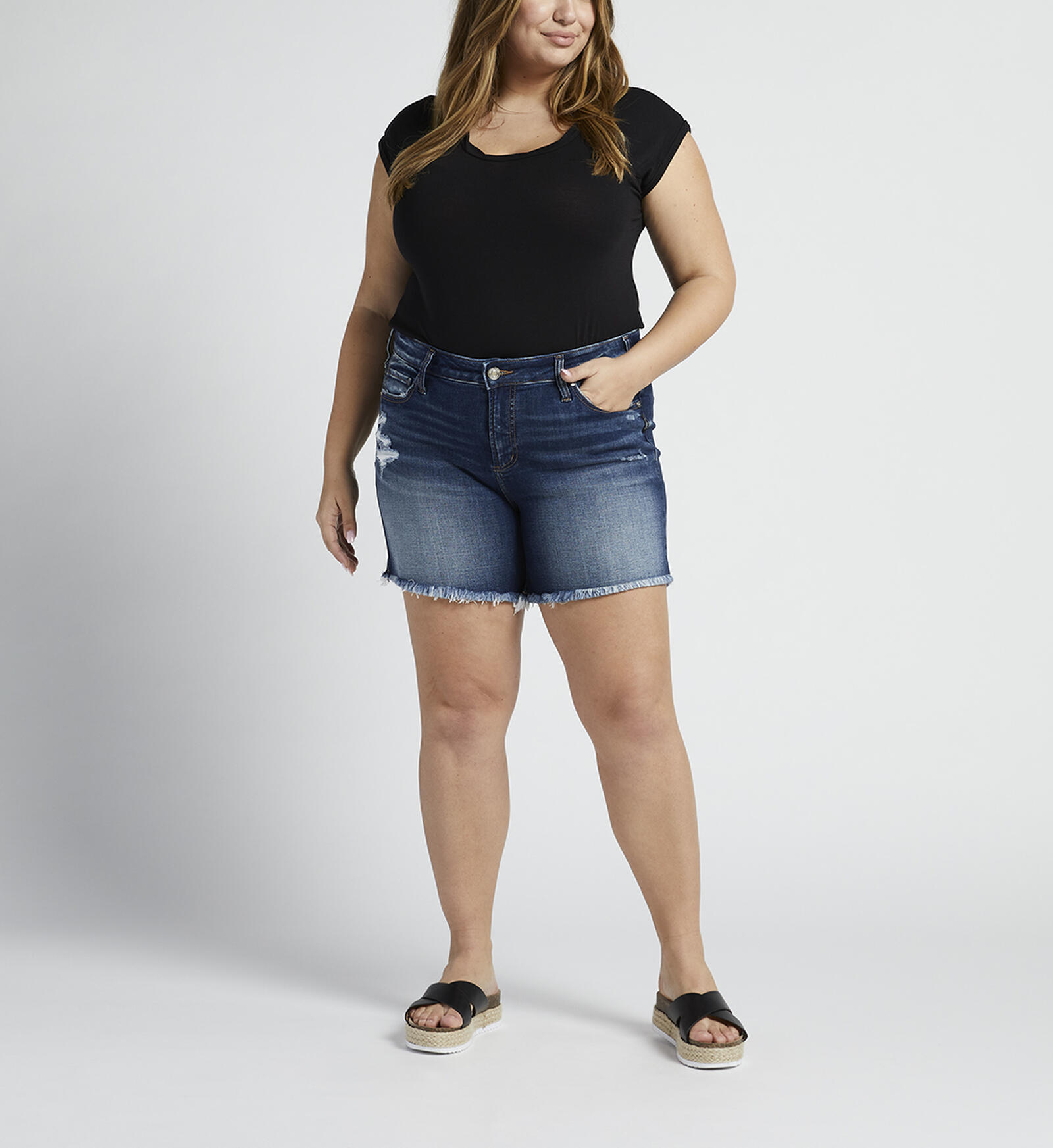 Buy Suki Mid Rise Short Plus Size for USD 29.00 | Silver Jeans US New