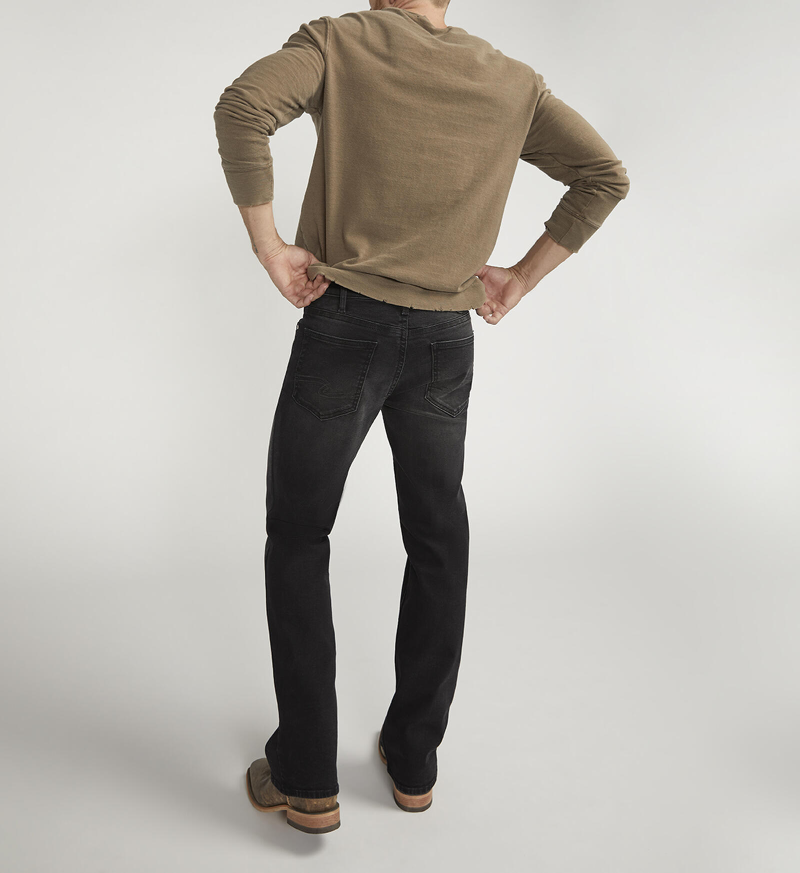 straight leg relaxed fit jeans