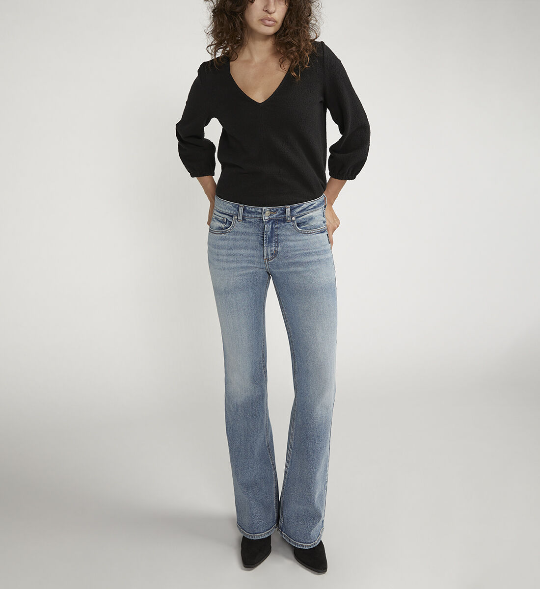 Buy Be Low Low Rise Flare Jeans for USD 78.00 Silver Jeans US New