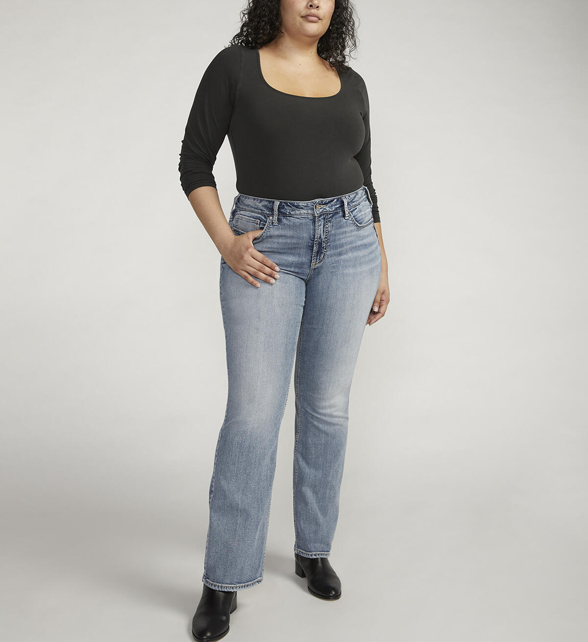 Suki Mid Rise Slim Bootcut Jeans Plus Size, , hi-res image number 4