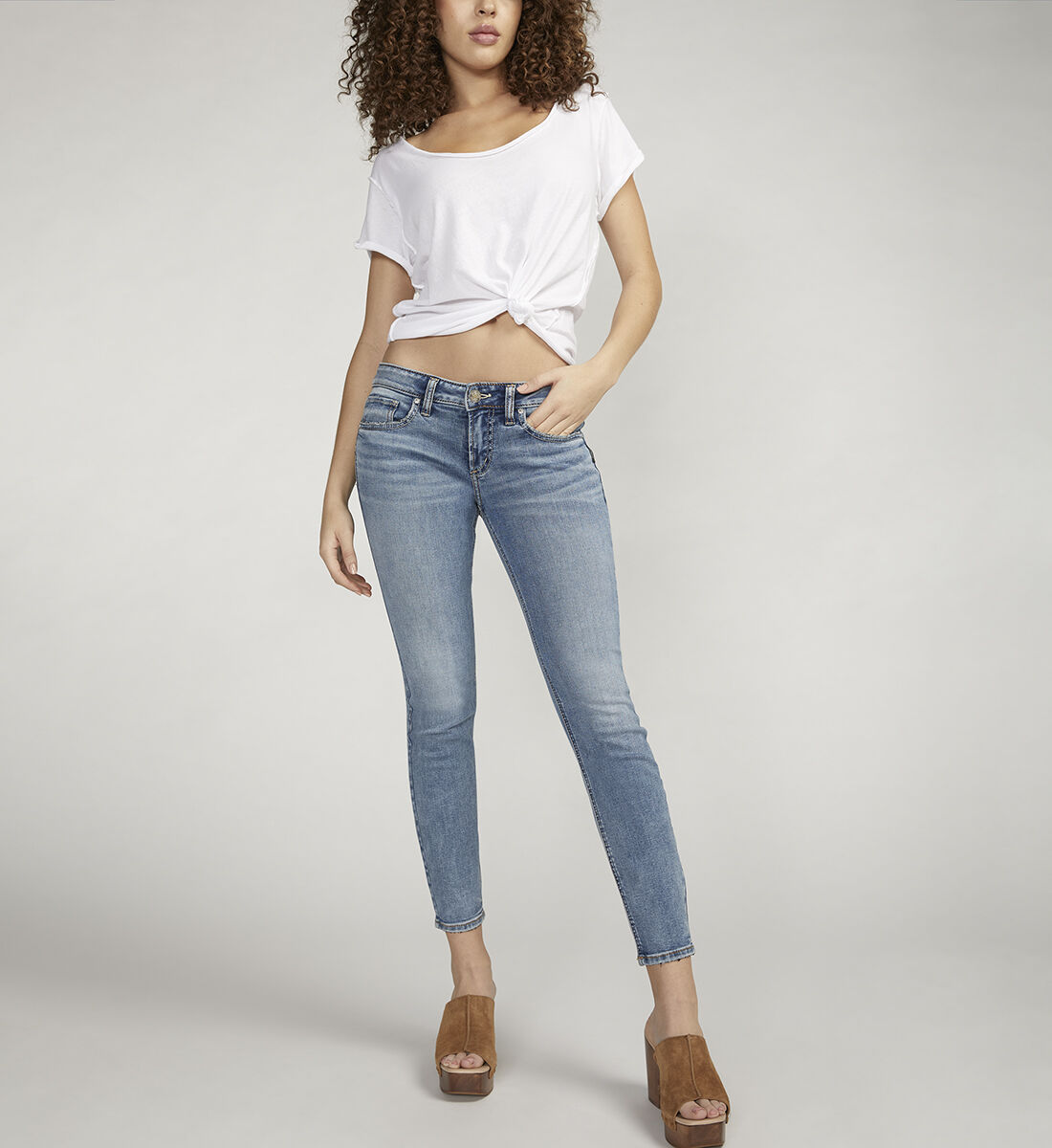 Low rise womens 2025 skinny jeans