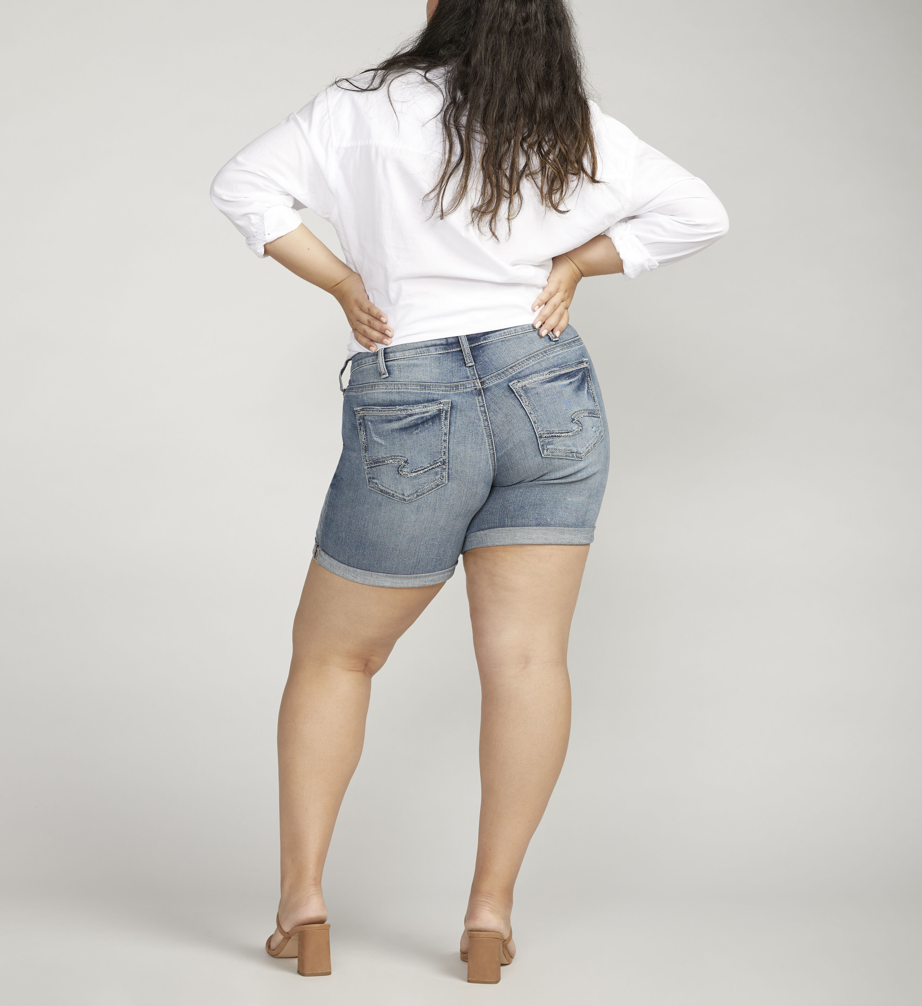 Plus size online mid thigh shorts