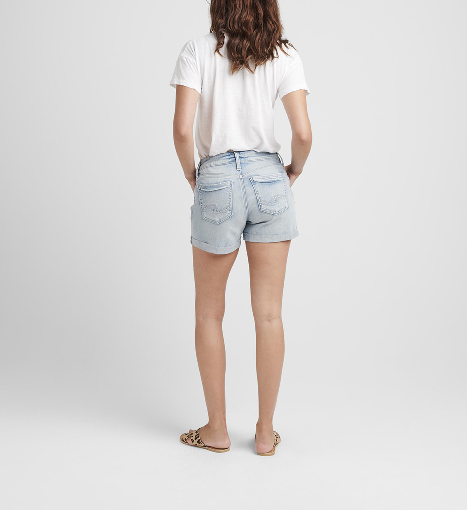 Buy Suki Mid Rise Short for USD 54.00 | Silver Jeans US New