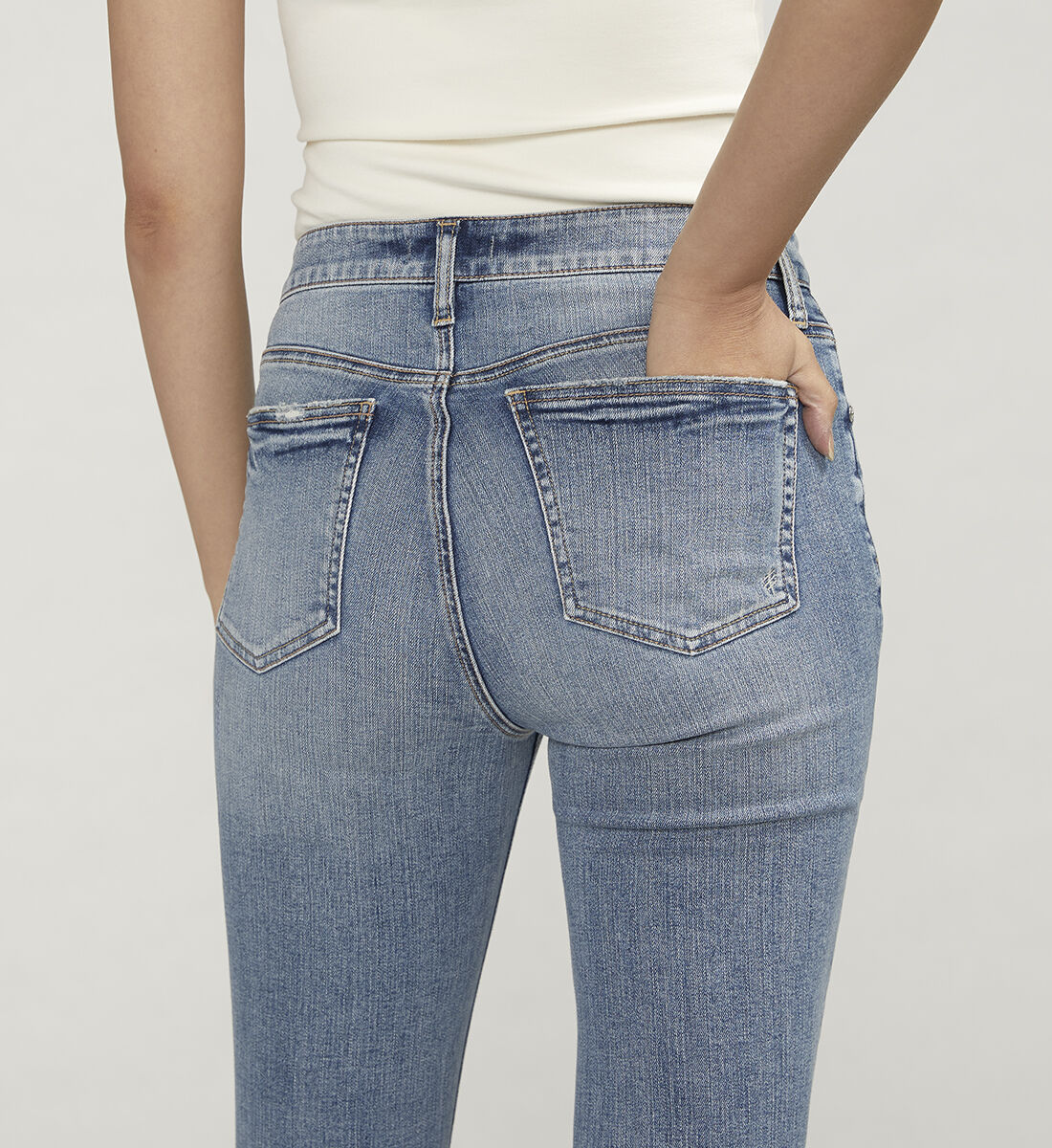 Buy Beau High Rise Slim Leg Jeans for USD 47.00 Silver Jeans US New