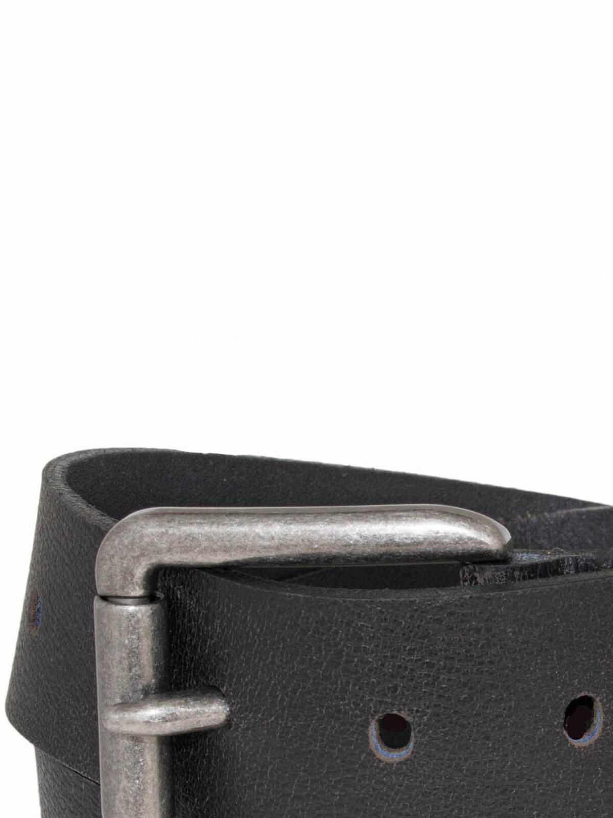 Pebbled Leather Men's Belt image number 0}