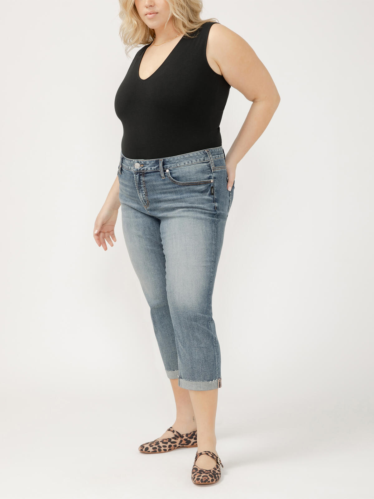 Elyse Mid Rise Capri Plus Size image number 0}