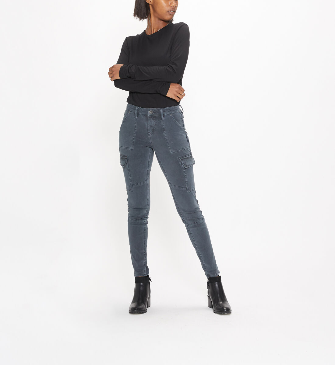 Skinny hotsell leg pants
