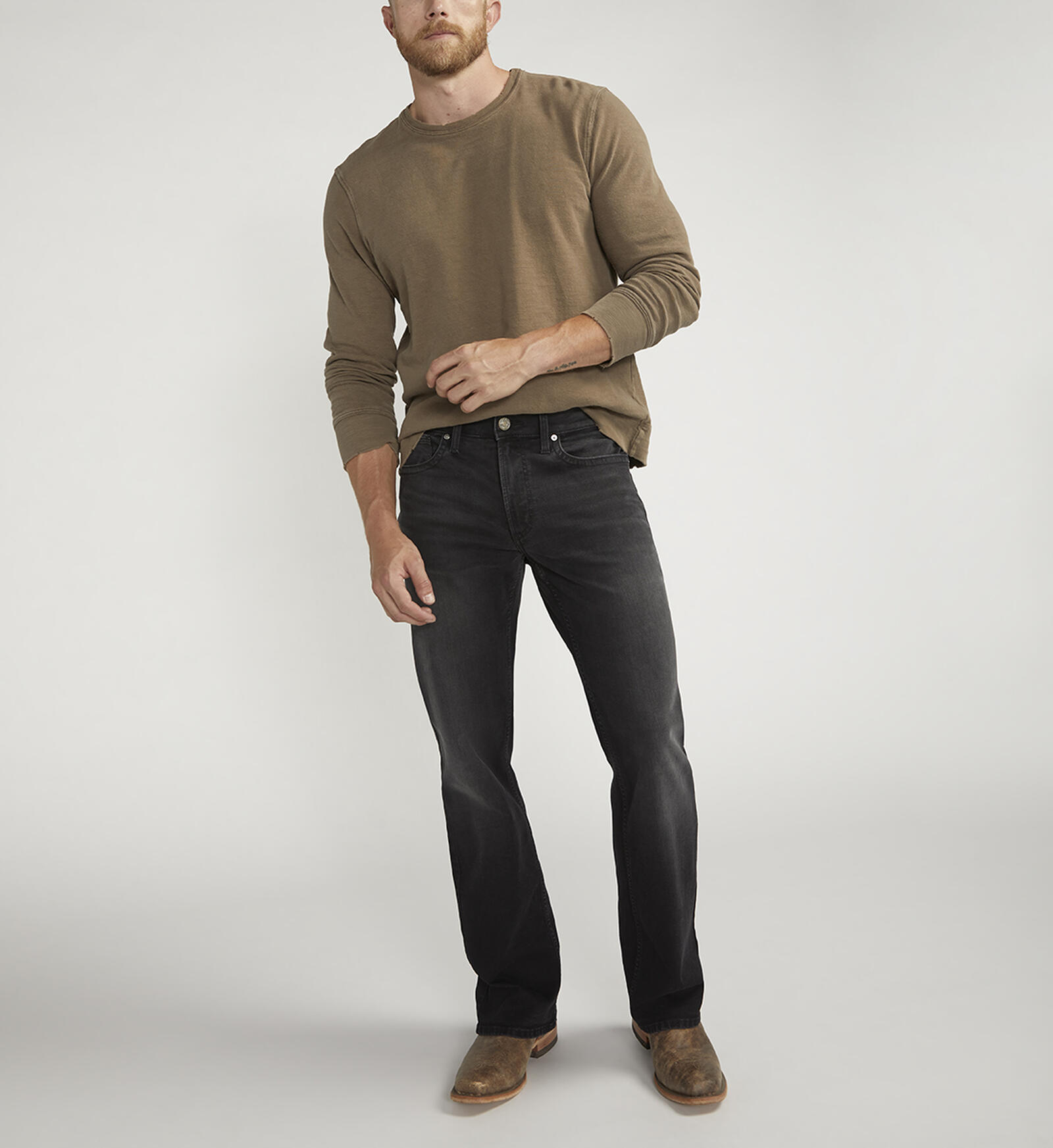 straight leg relaxed fit jeans
