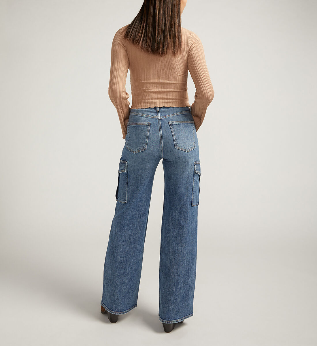 Buy High Rise Wide Leg Cargo Jeans for USD 94.00 | Silver Buy High Rise Wide Leg Cargo Jeans for USD 94.00 | Silver