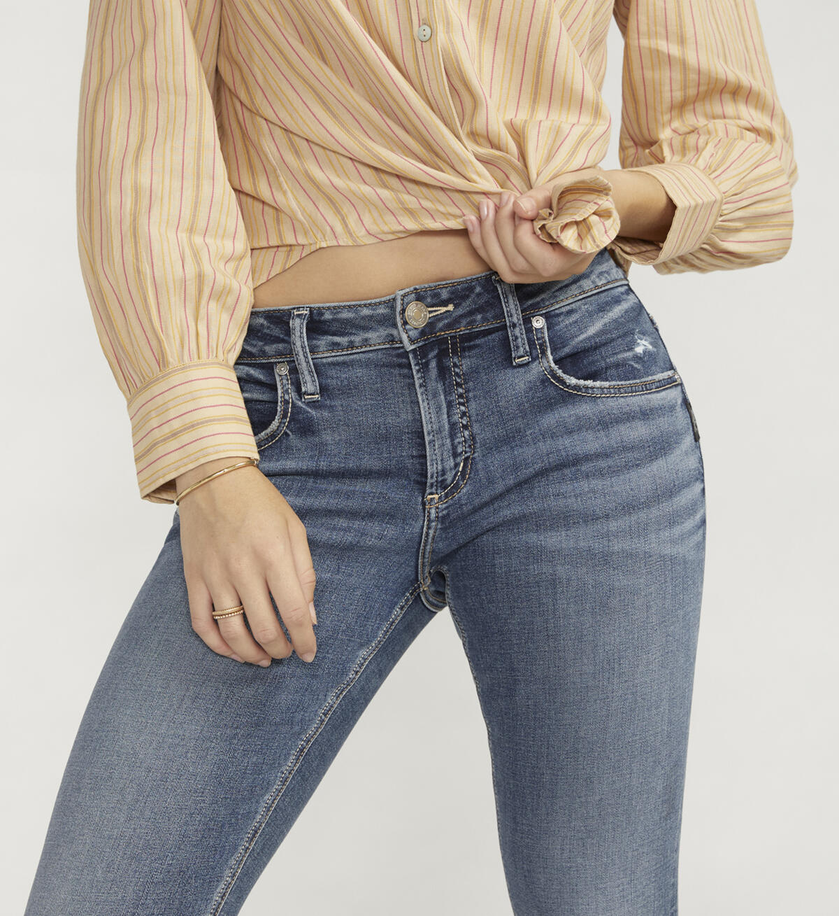 Boyfriend Mid Rise Slim Leg Jeans, Indigo, hi-res image number 4