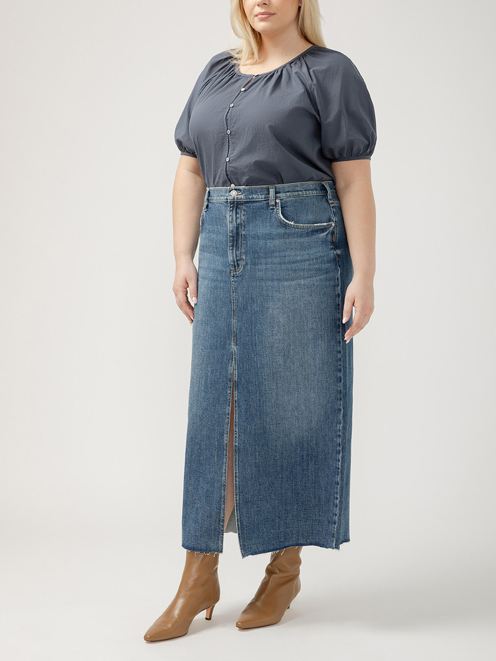 Buy Front-Slit Maxi Jean Skirt Plus Size for USD 27.00 | Silver Jeans