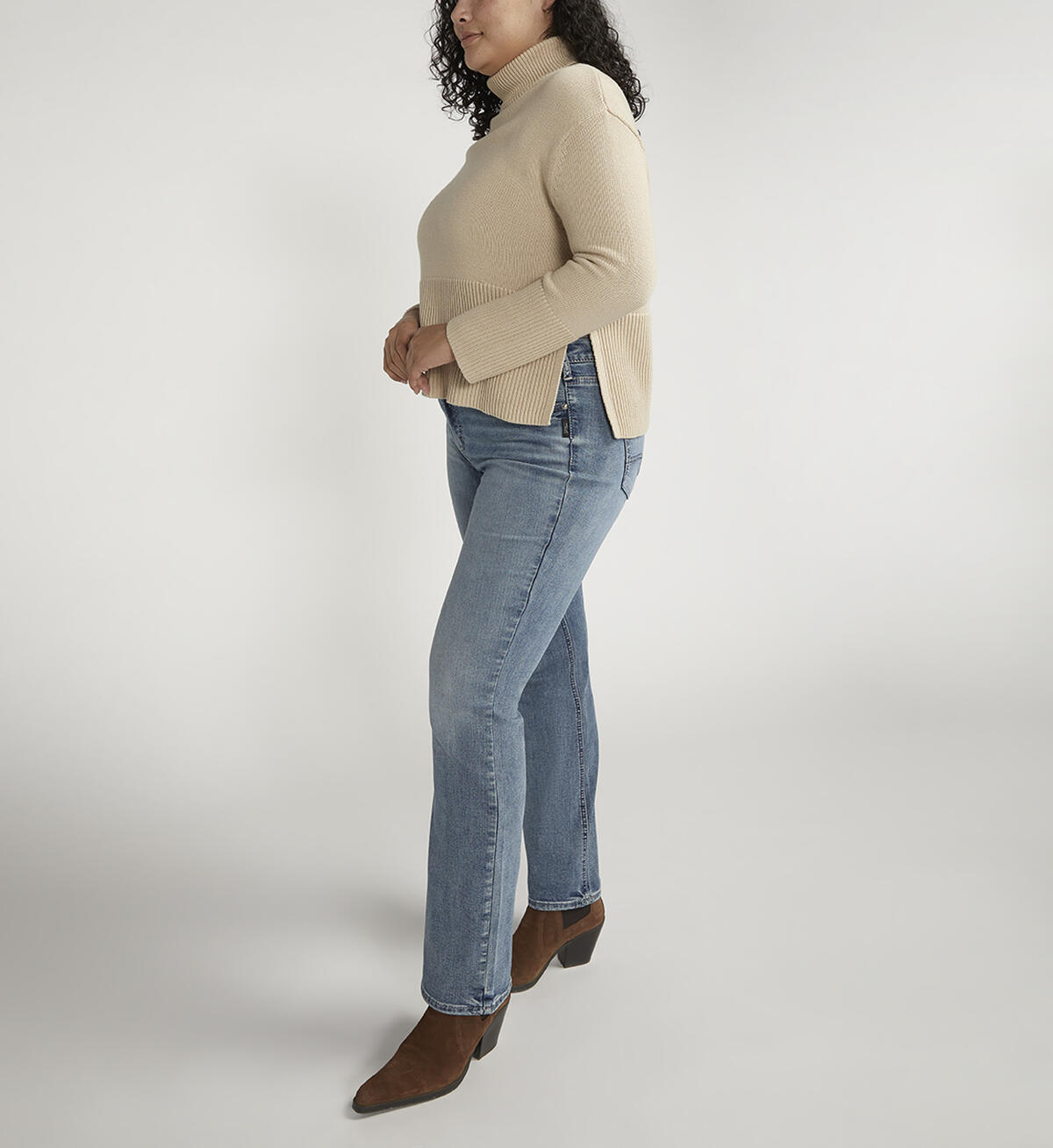 Suki Mid Rise Slim Bootcut Jeans Plus Size, , hi-res image number 2