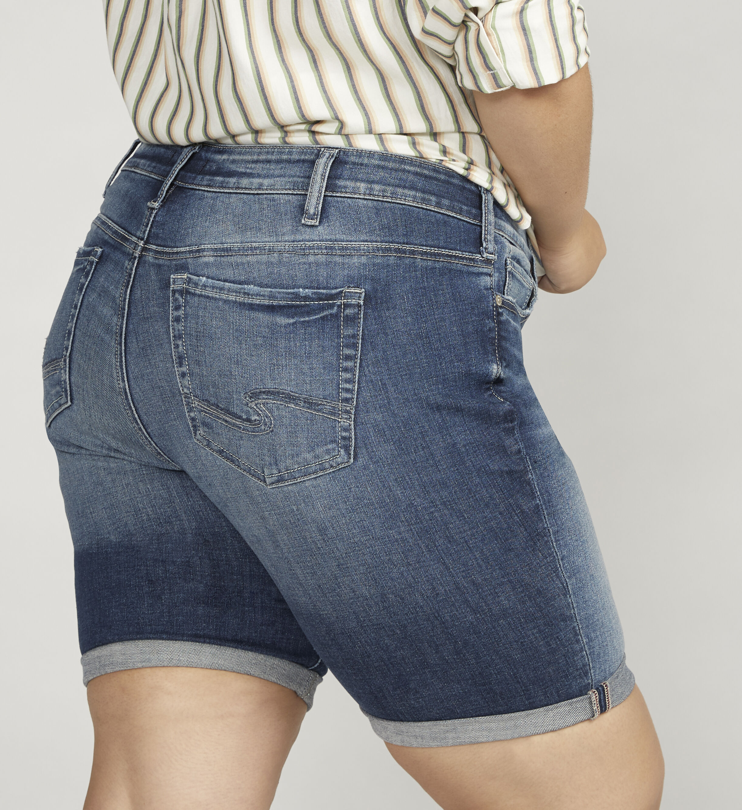Silver jeans elyse best sale shorts