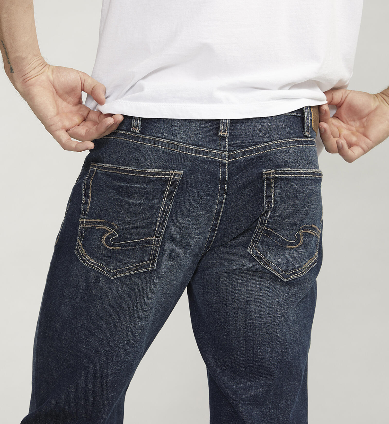 straight leg relaxed fit jeans