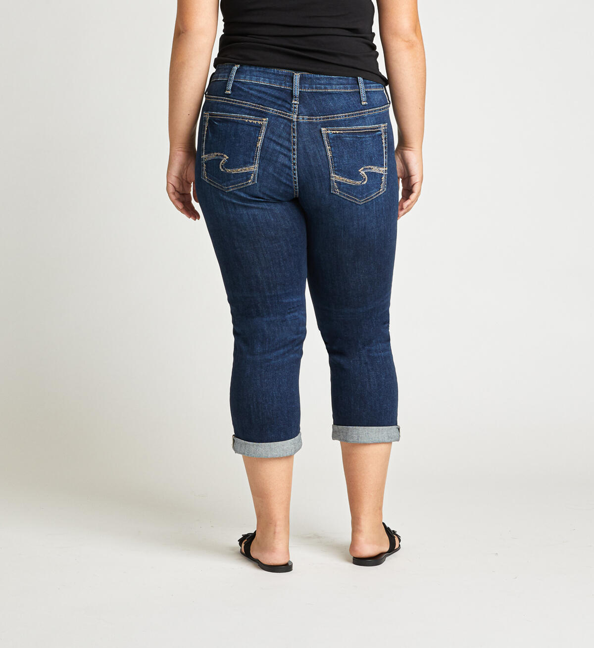 Suki Capri, , hi-res image number 1