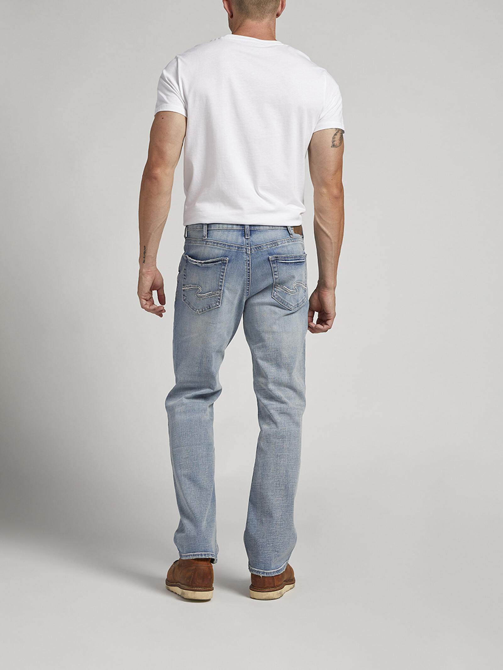 Buy Zac Relaxed Fit Straight Leg Jeans for USD 98.00 | Silver Jeans US New