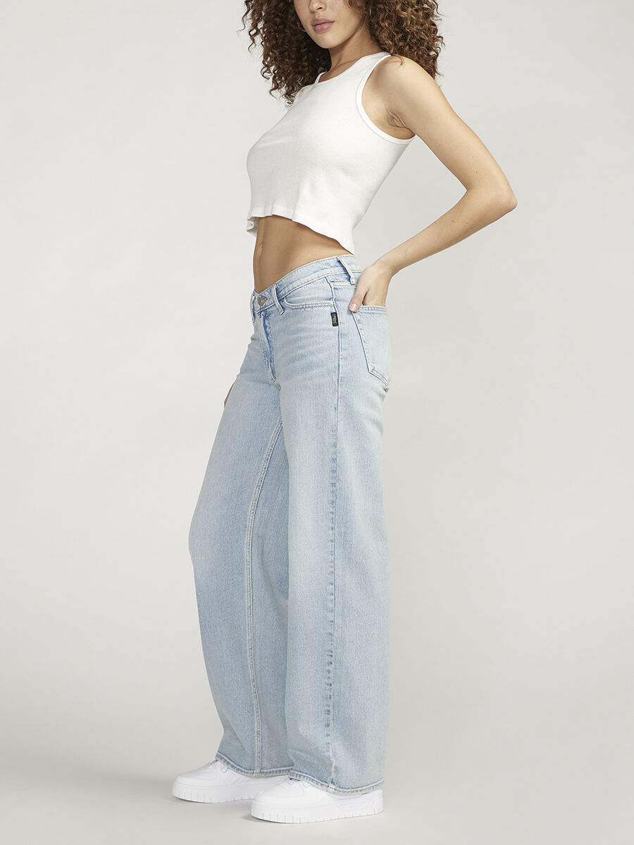 IVE everline リズ Buy V-Front Mid Rise Wide Leg Jeans for USD 84.00 | Silver