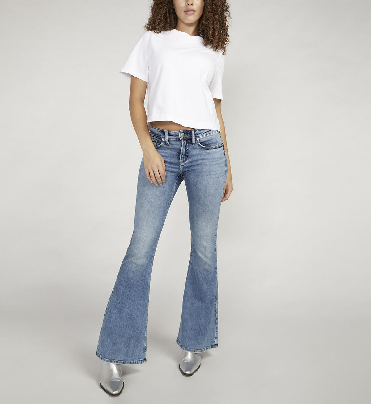 Suki Mid Rise Flare Leg Jeans, Indigo, hi-res image number 4