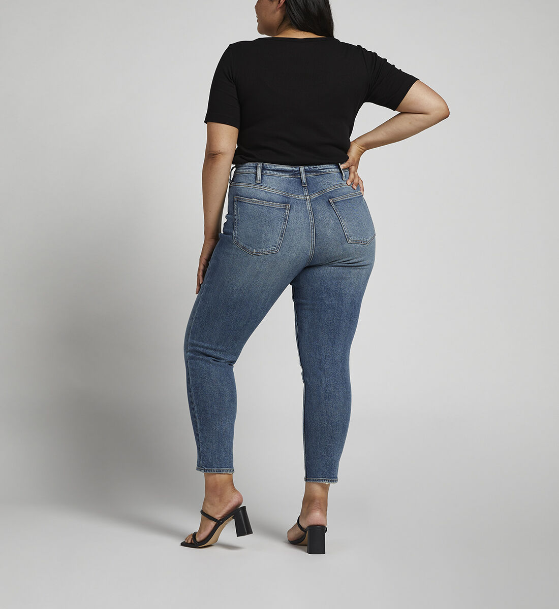 Tapered leg cheap mom jeans