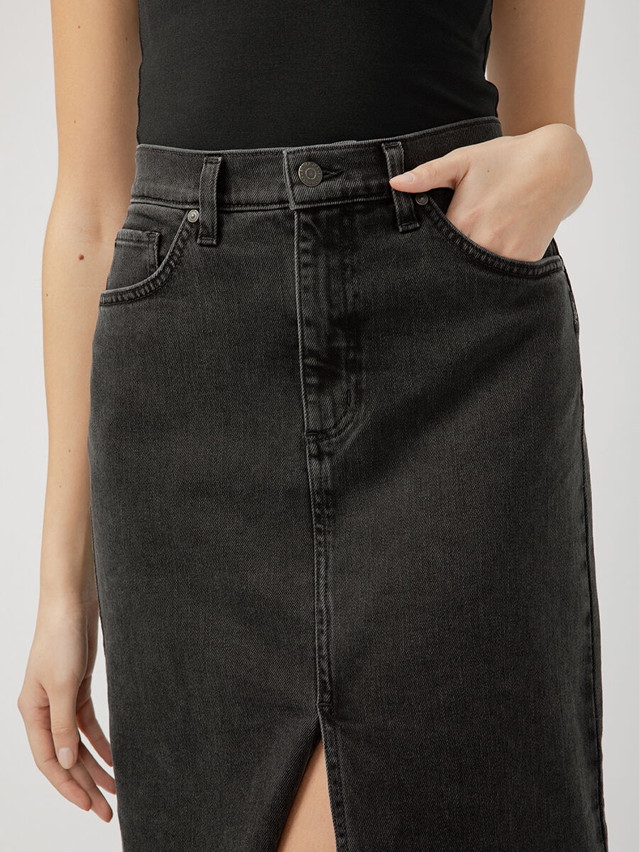 Buy Front-Slit Maxi Jean Skirt for USD 44.00 | Silver Jeans