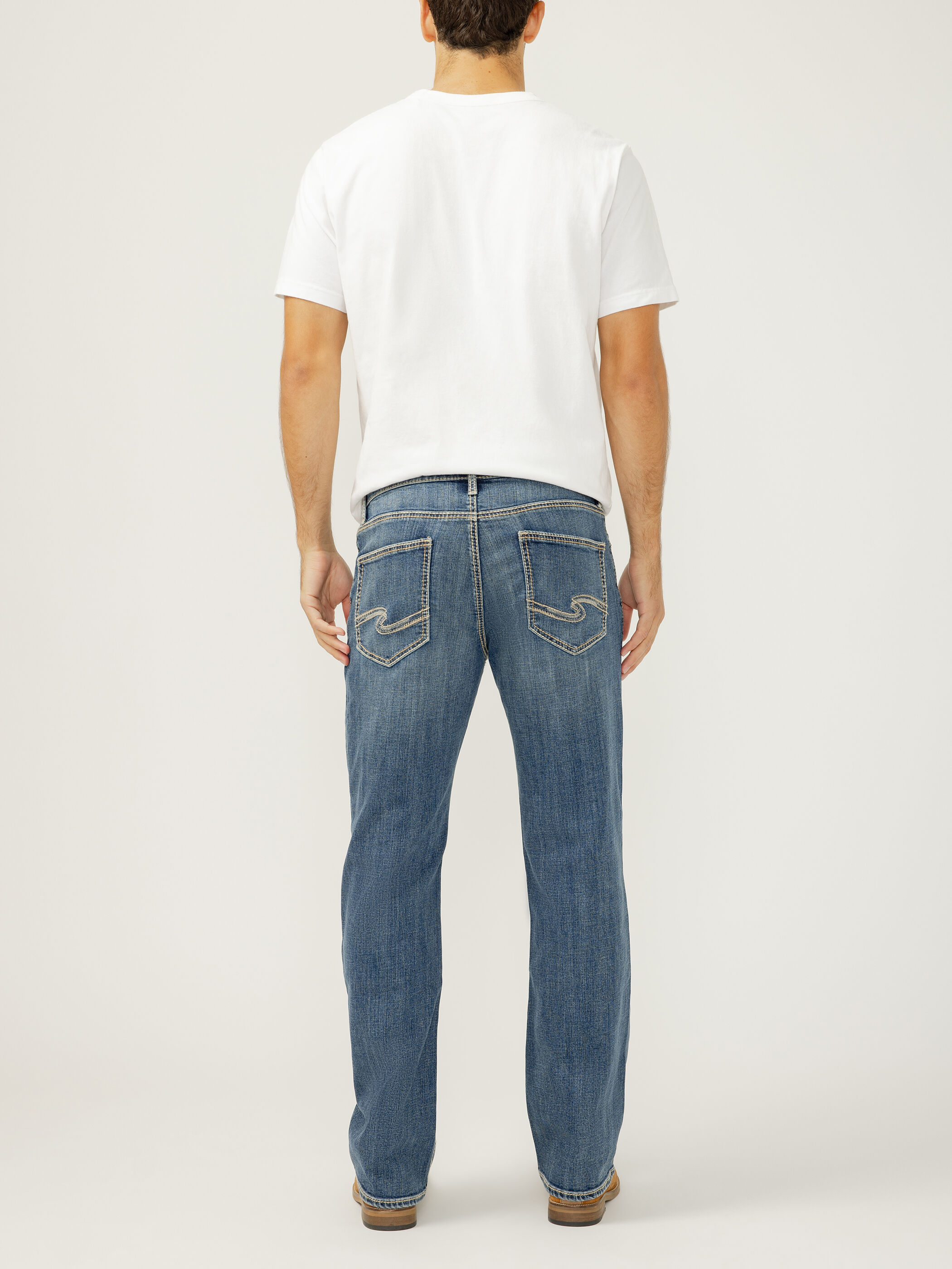 Buy Zac Relaxed Fit Straight Leg Jeans for USD 98.00 | Silver Jeans