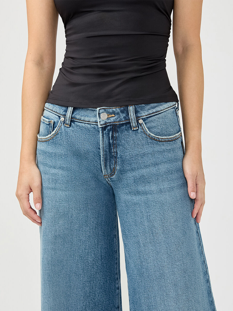 Buy 90s Baggy Skater Low Rise Wide Leg Jeans for USD 37.00