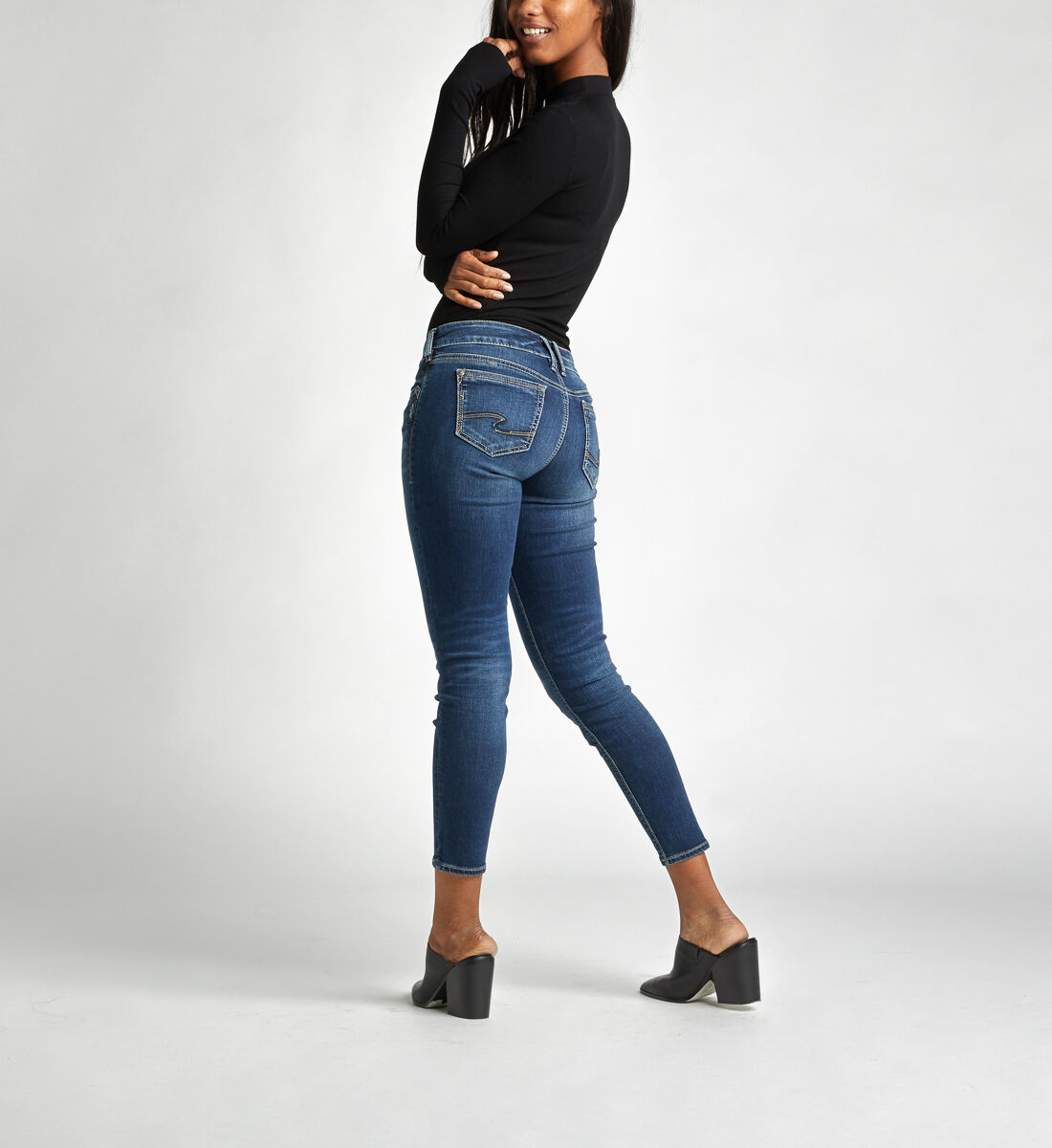Buy Suki Ankle Skinny Dark Wash for USD 89.00 Silver Jeans US New