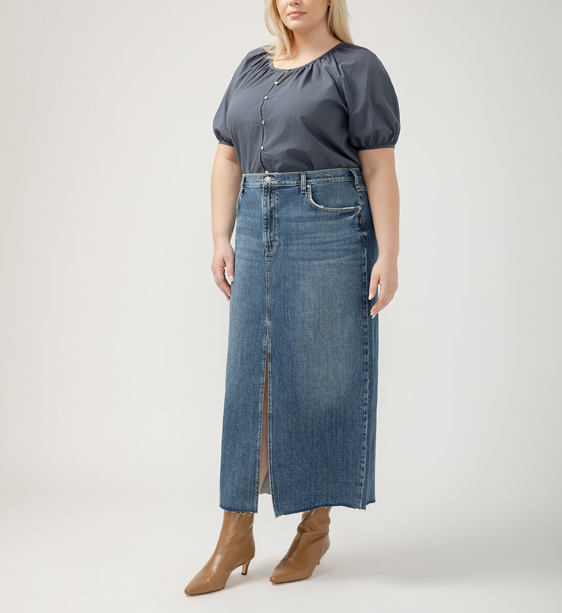 Buy Front Slit Maxi Jean Skirt Plus Size for USD 68.00 Silver Jeans US New
