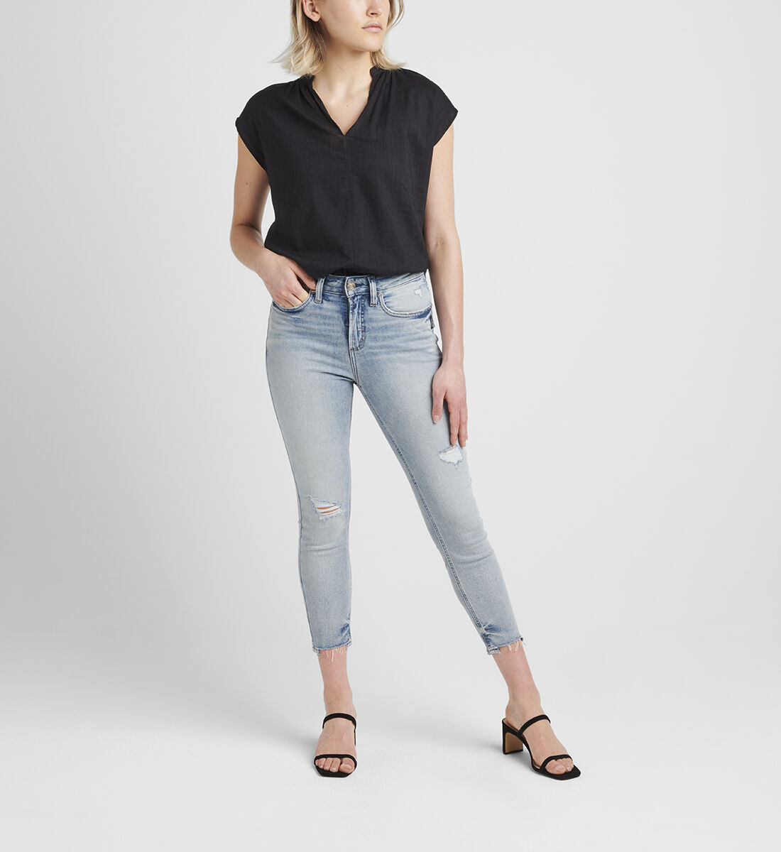 Buy Avery High Rise Skinny Crop Jeans for USD 74.00 Silver Jeans