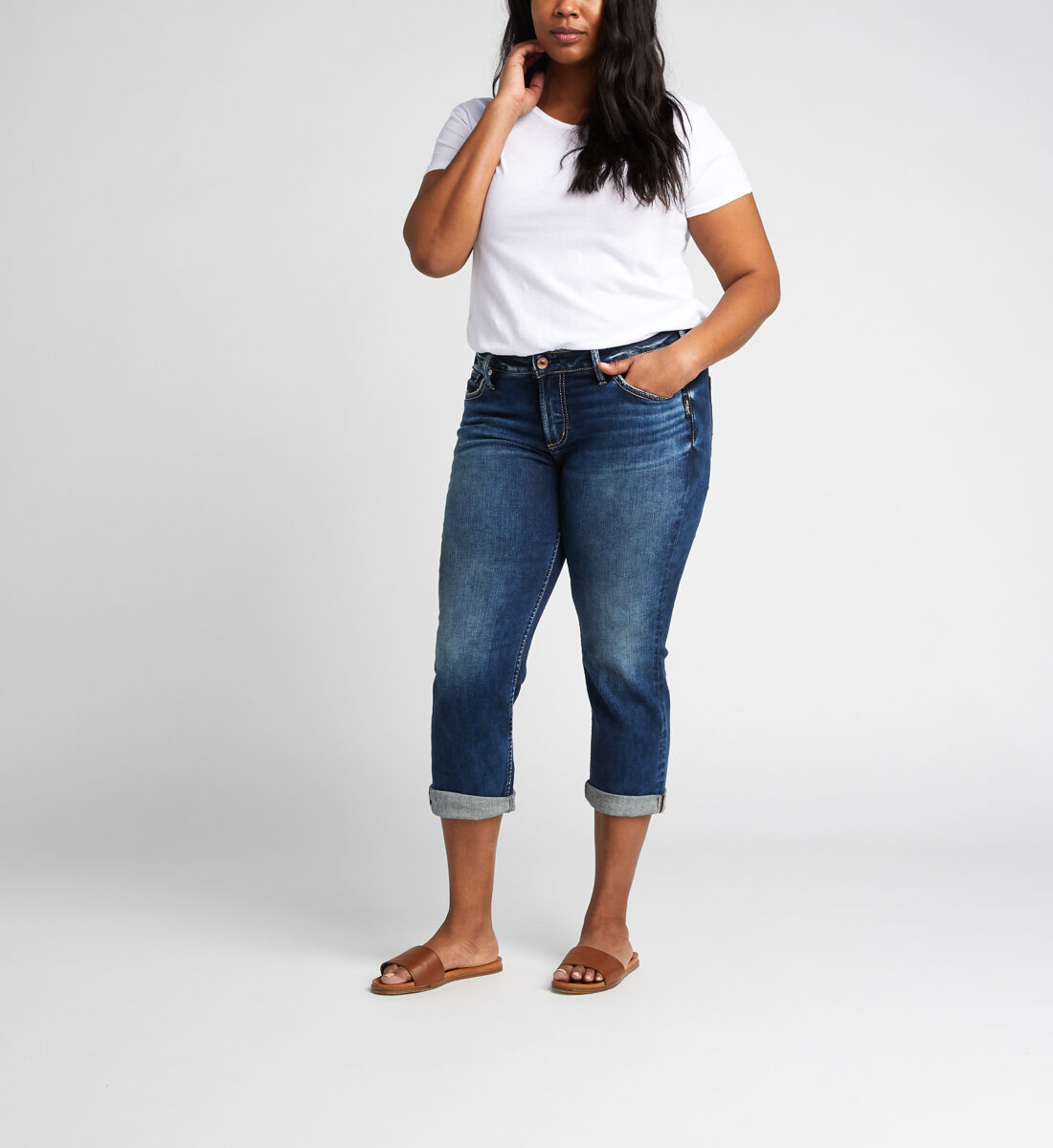 Buy Suki Mid Rise Capri Plus Size for USD 84.00 Silver Jeans US New