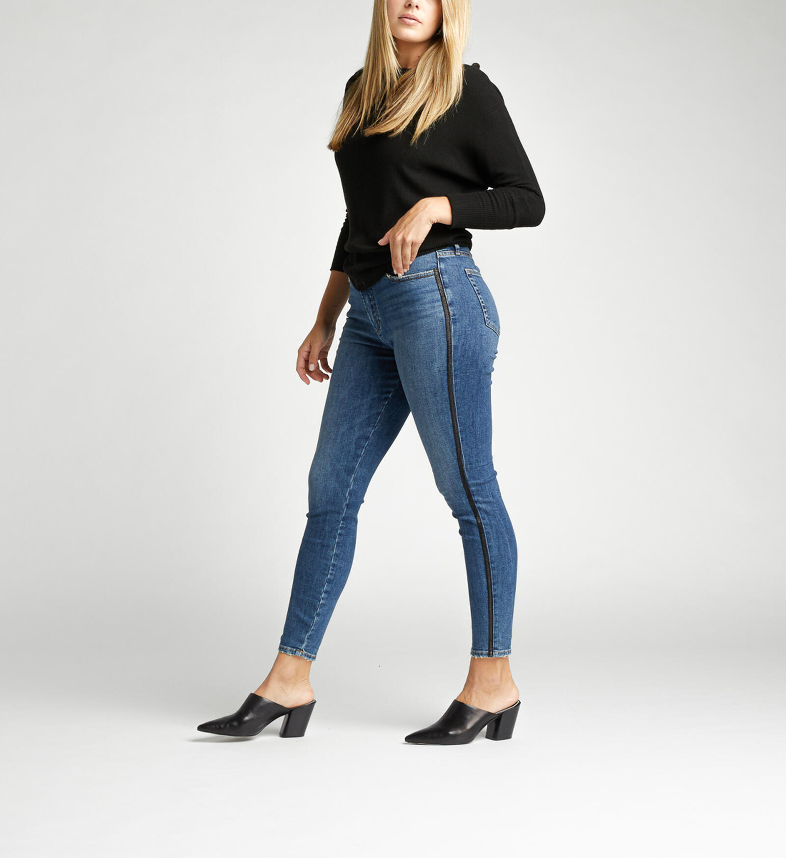 Buy Calley Super High Rise Skinny Jeans for USD 89.00