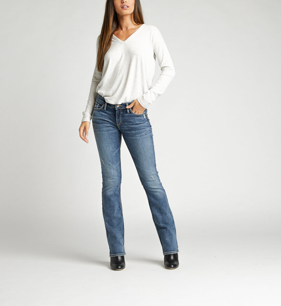 Buy Elyse Mid Rise Slim Bootcut Jeans for USD 94.00 Silver Jeans