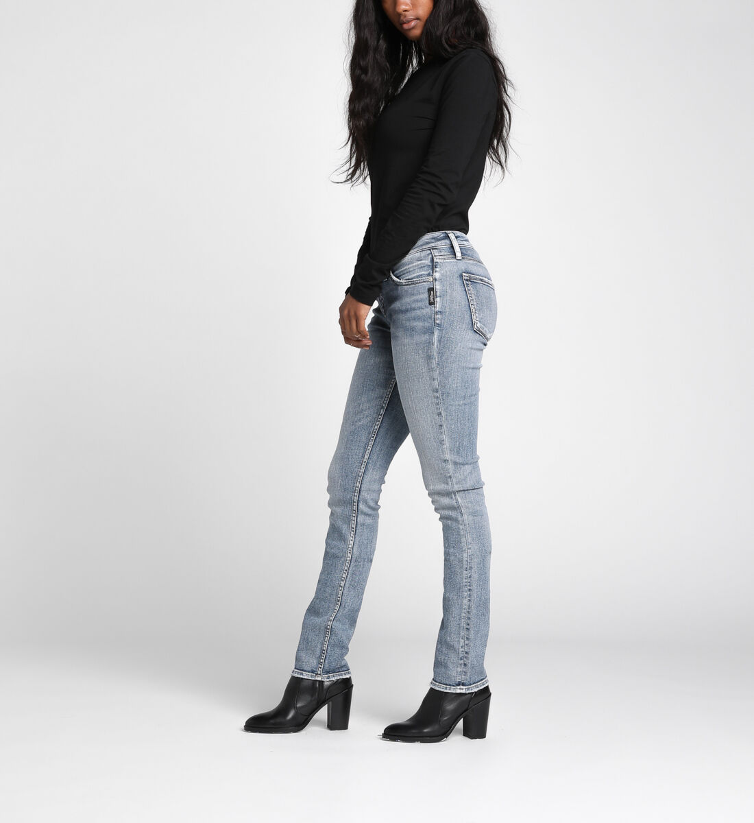 Women's curvy straight leg jeans discount