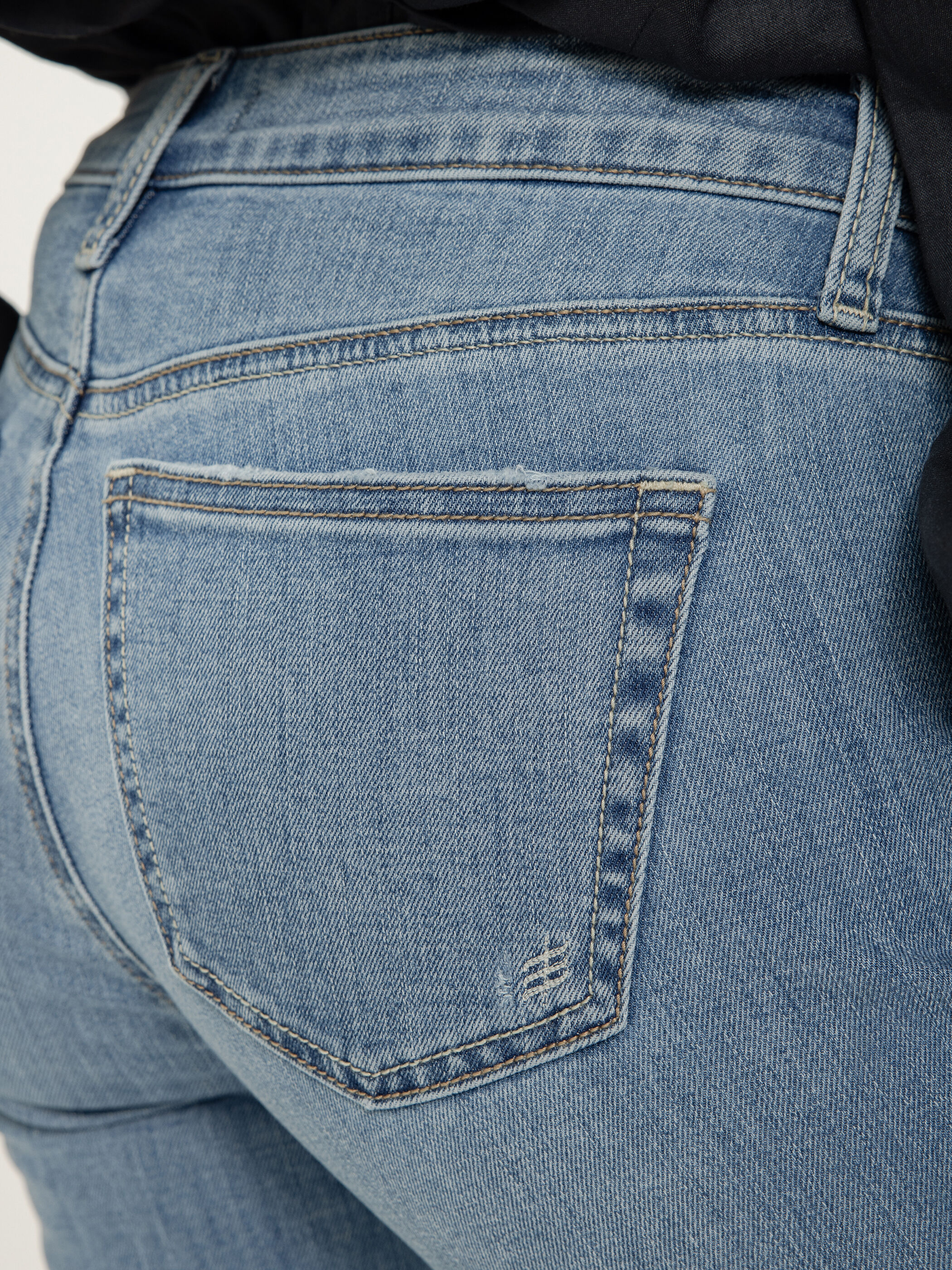 Buy Suki Mid Rise Bootcut Luxe Stretch Jeans for USD 98.00