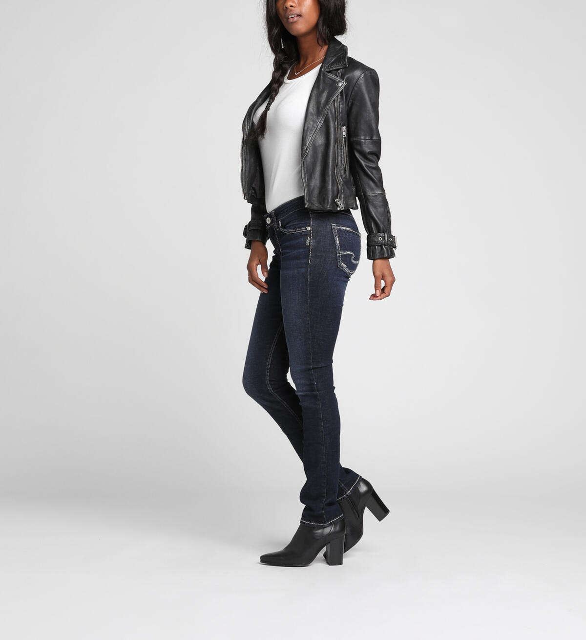 Elyse Mid-Rise Curvy Relaxed Straight Leg Jeans, , hi-res image number 2