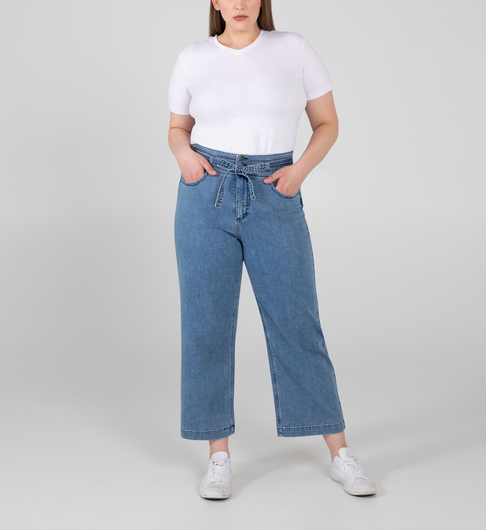 Buy Belted High Rise Wide Leg Crop Jeans Plus Size for USD 94.00