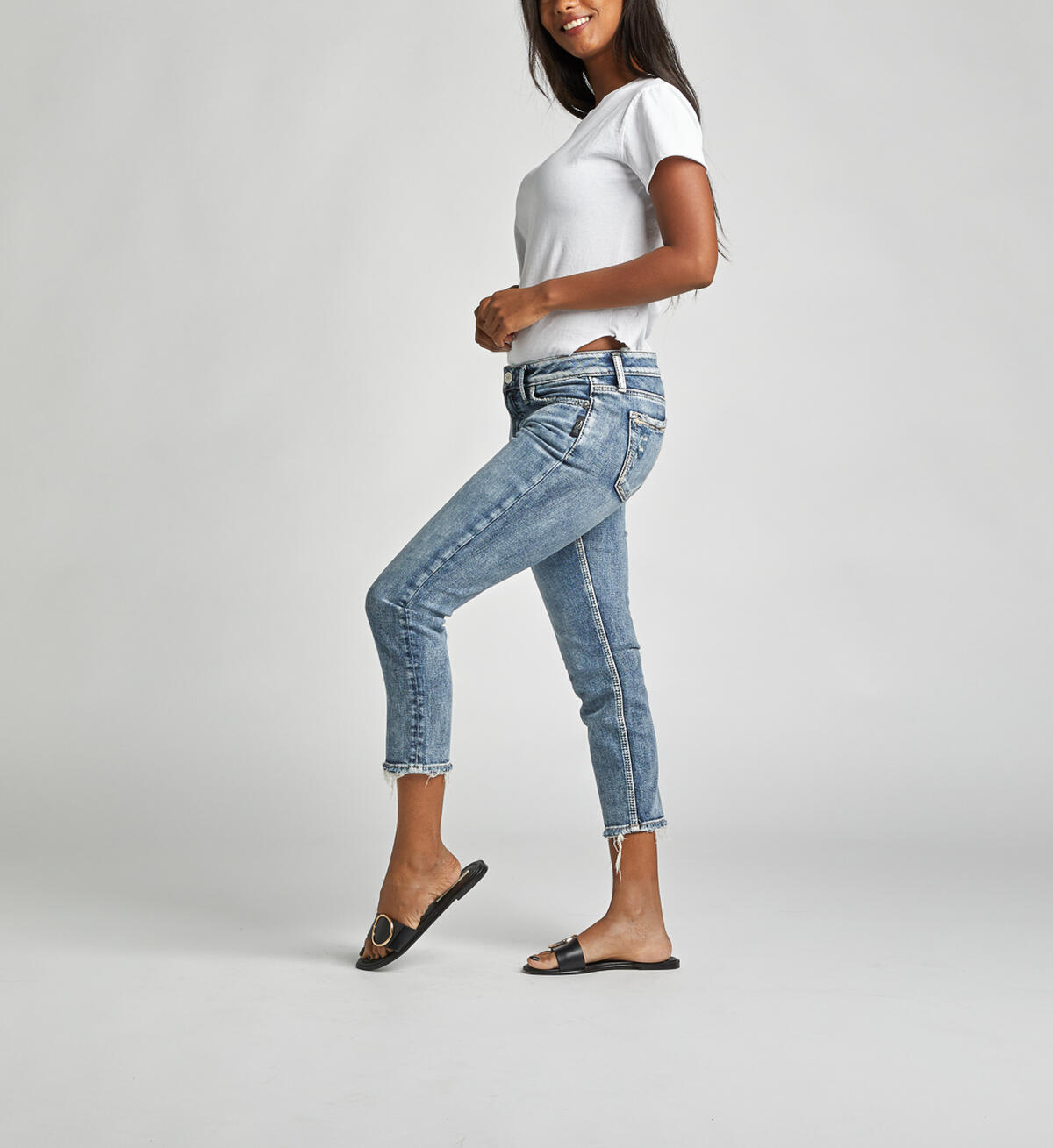 Elyse Mid-Rise Curvy Relaxed Slim Crop Jeans, , hi-res image number 2