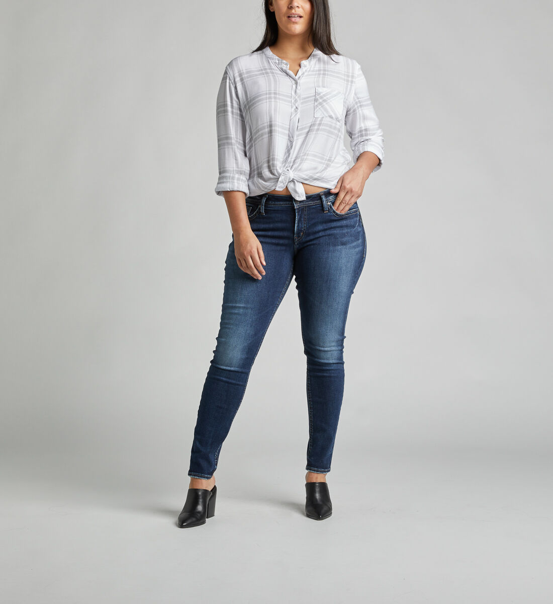 Silver Suki Mid Rise Women's Dark Wash Jeans Plus Size 18/32 W9516SJB376