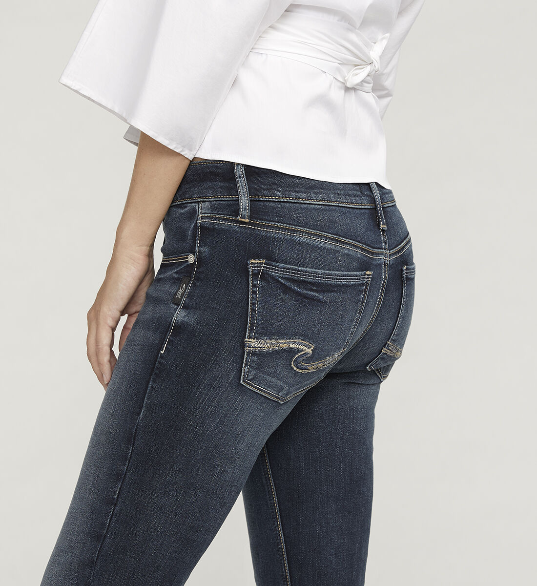 Low rise stretch skinny jeans online