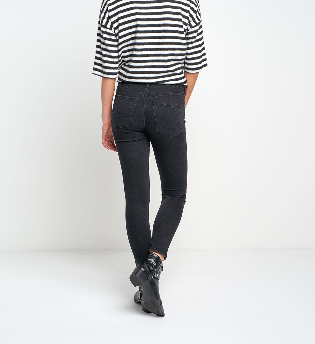 Buy Robson High Rise Jegging Jeans for USD 69.00 Silver Jeans US New