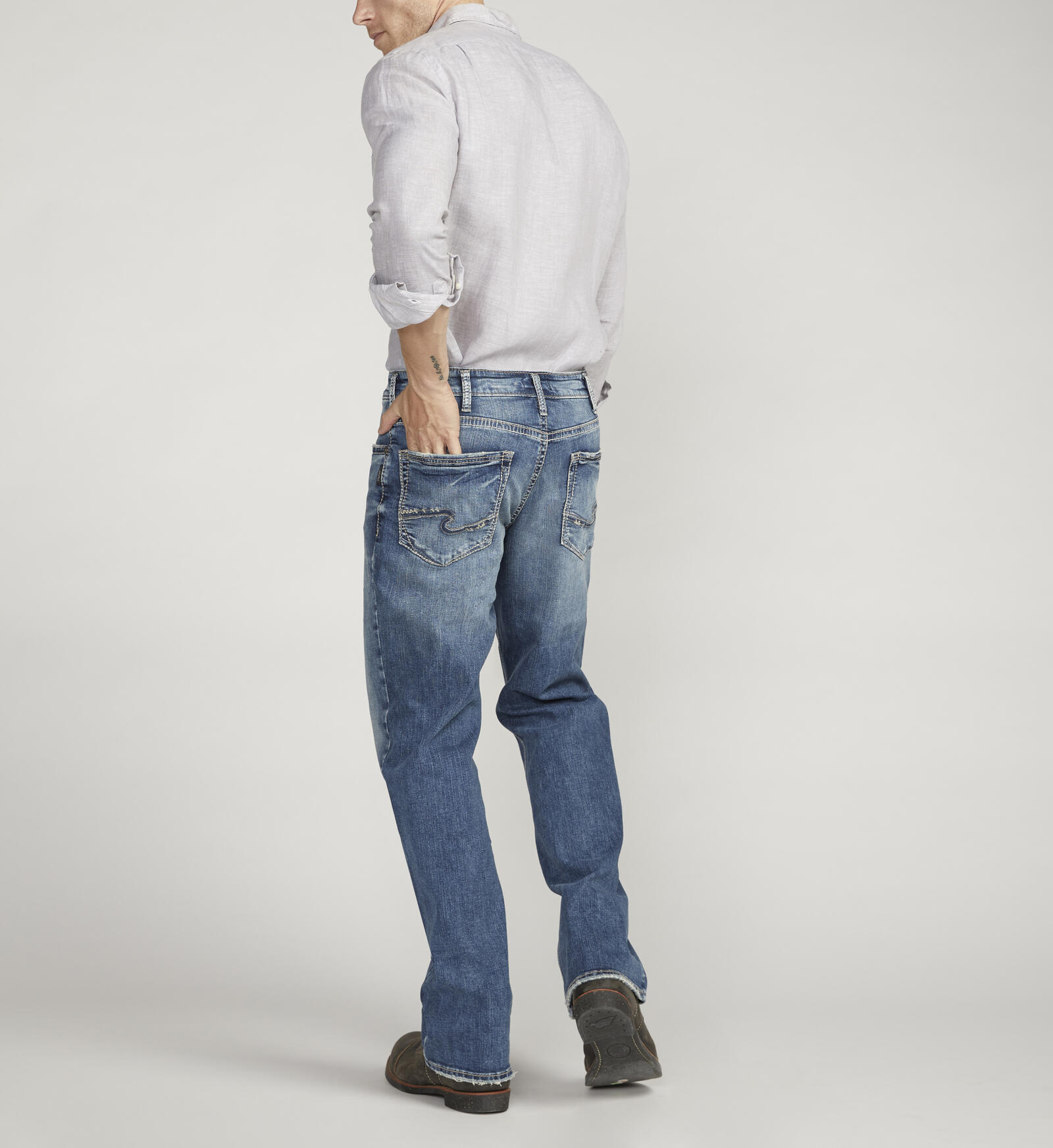 straight leg relaxed fit jeans