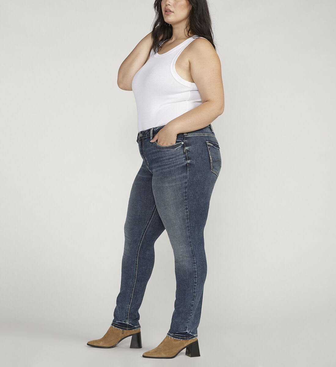 Buy Suki Mid Rise Straight Leg Jeans Plus Size for USD 88.00 Silver Jeans US New