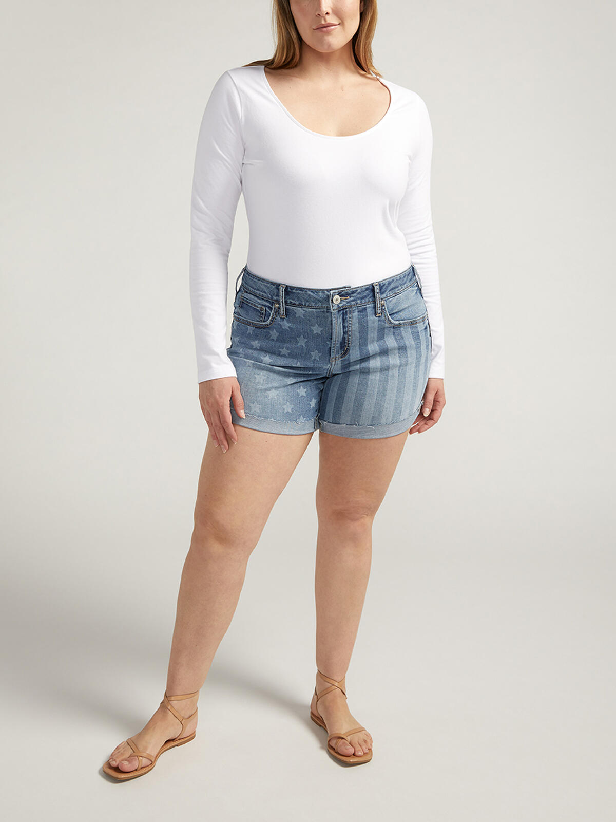 Boyfriend Mid Rise Americana Short Plus Size image number 0
