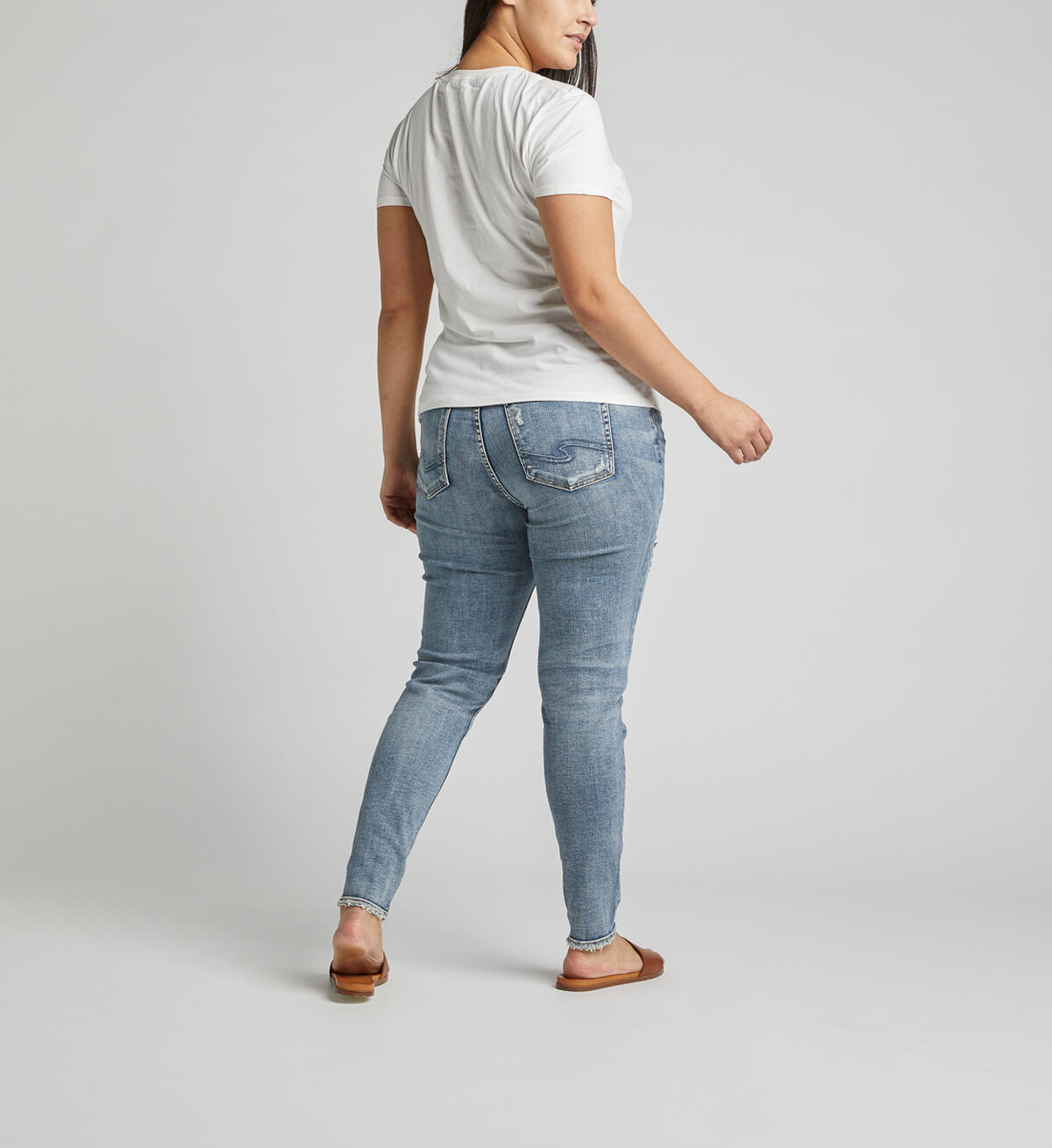 Mila, Warm White, hi-res image number 2