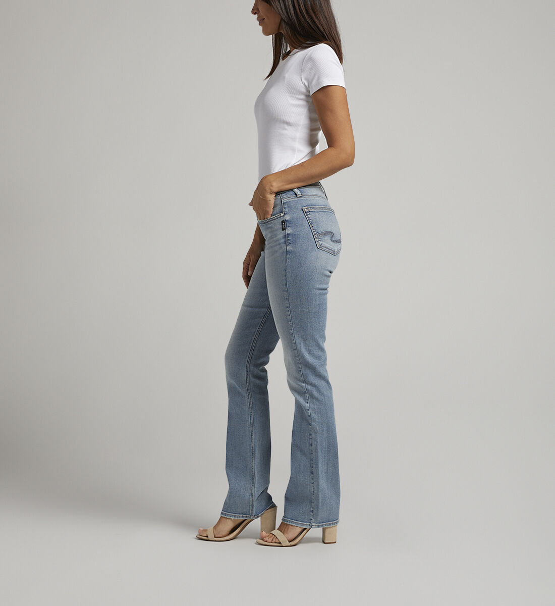 Buy Suki Mid Rise Slim Bootcut Jeans for USD 88.00 Silver Jeans US New
