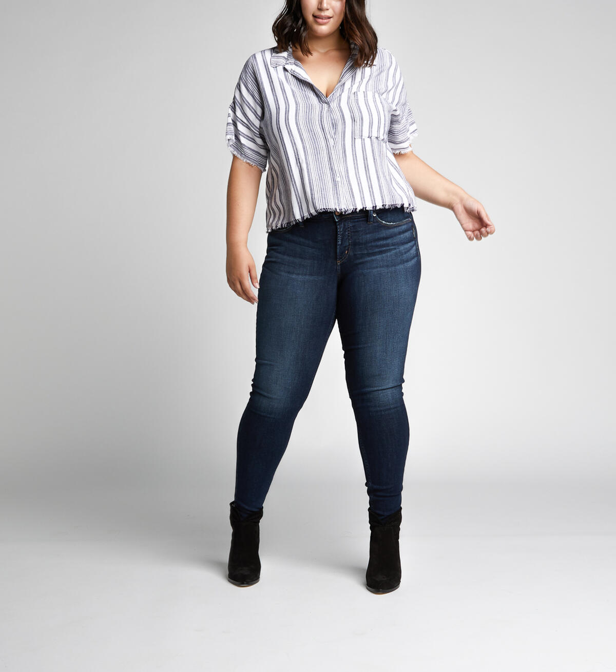 Suki Mid-Rise Curvy Skinny Jeans, , hi-res image number 3