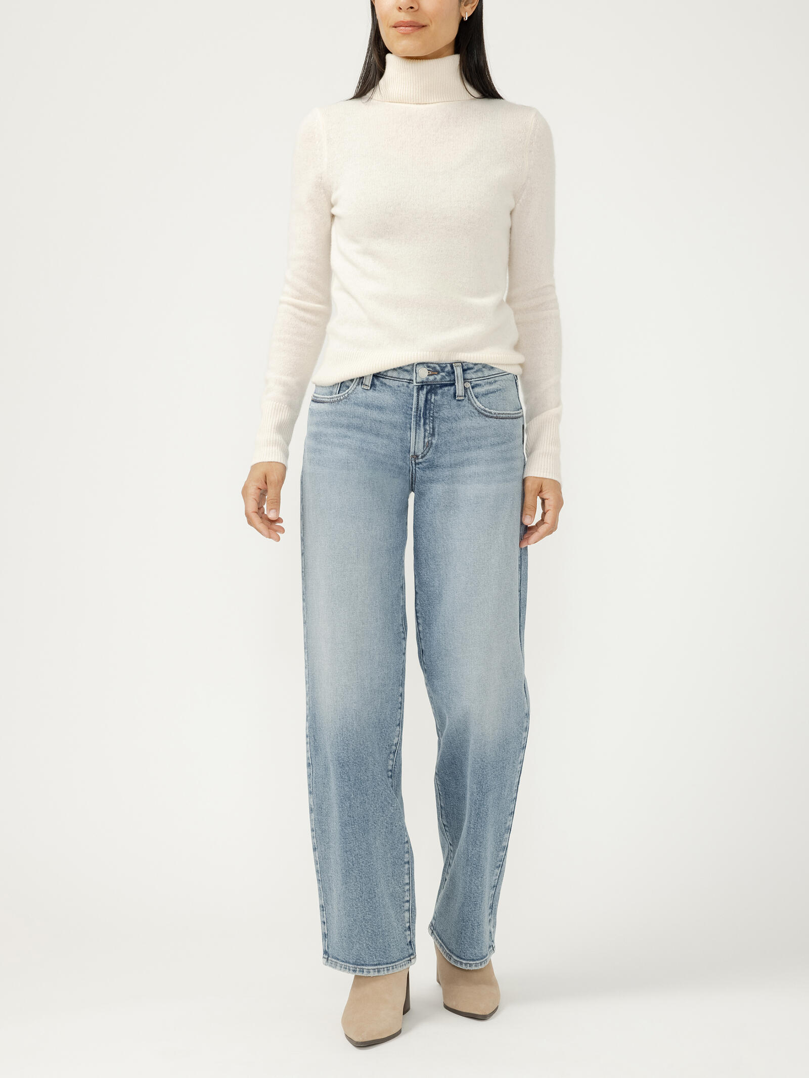 Buy Loose Low Rise Straight Leg Jeans for USD Silver Jeans