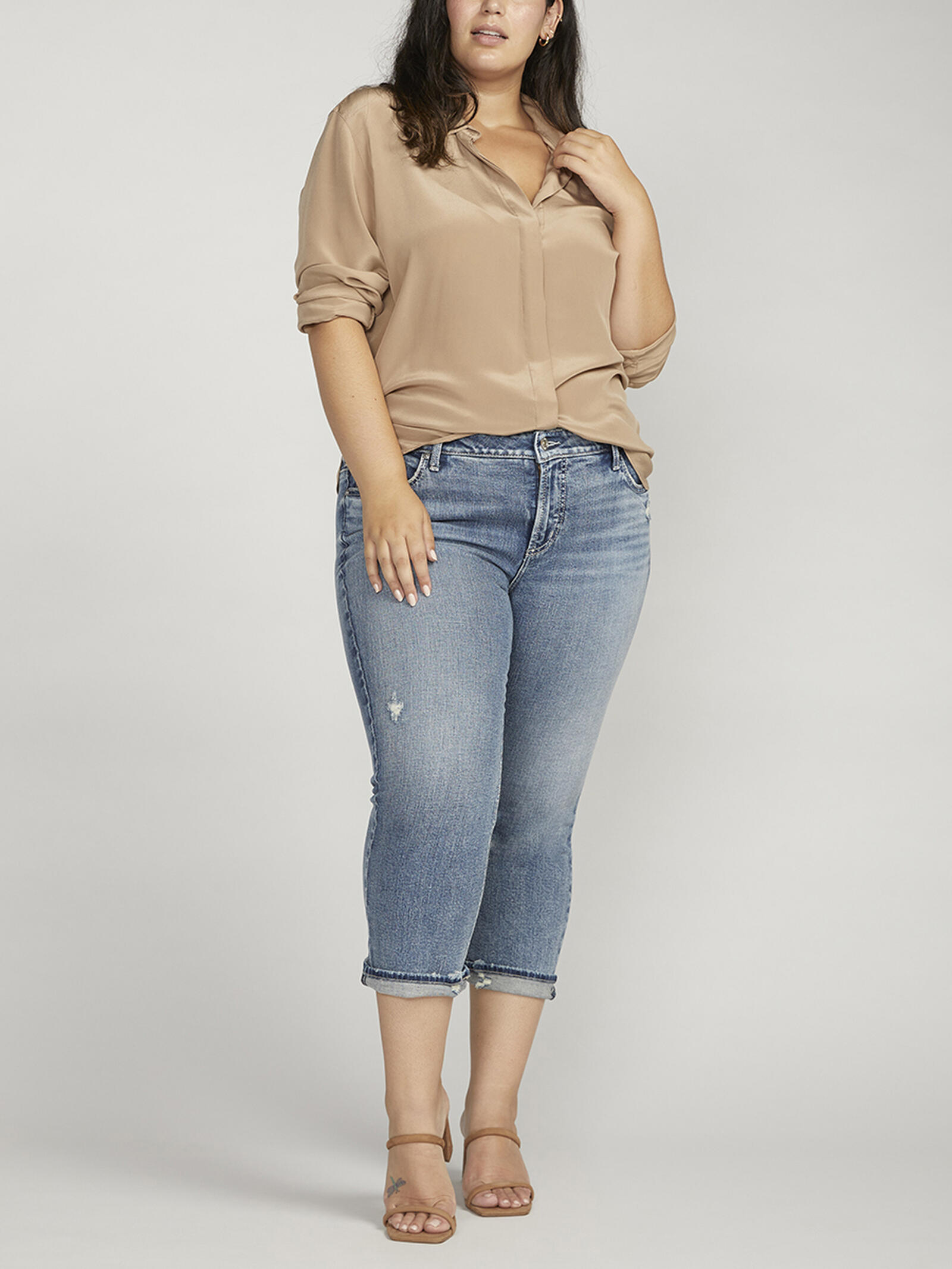 Silver Jeans Co. Elyse Shorts In Denim Plus Size, Vita Media 24.1 Cm, Comfort Fit, Lavaggio Indaco Medio-scuro, Donna